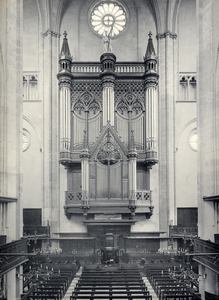 221769 Interieur van de Domkerk (Munsterkerkhof) te Utrecht: Bätz orgel tegen de westelijke vulwand van het ...